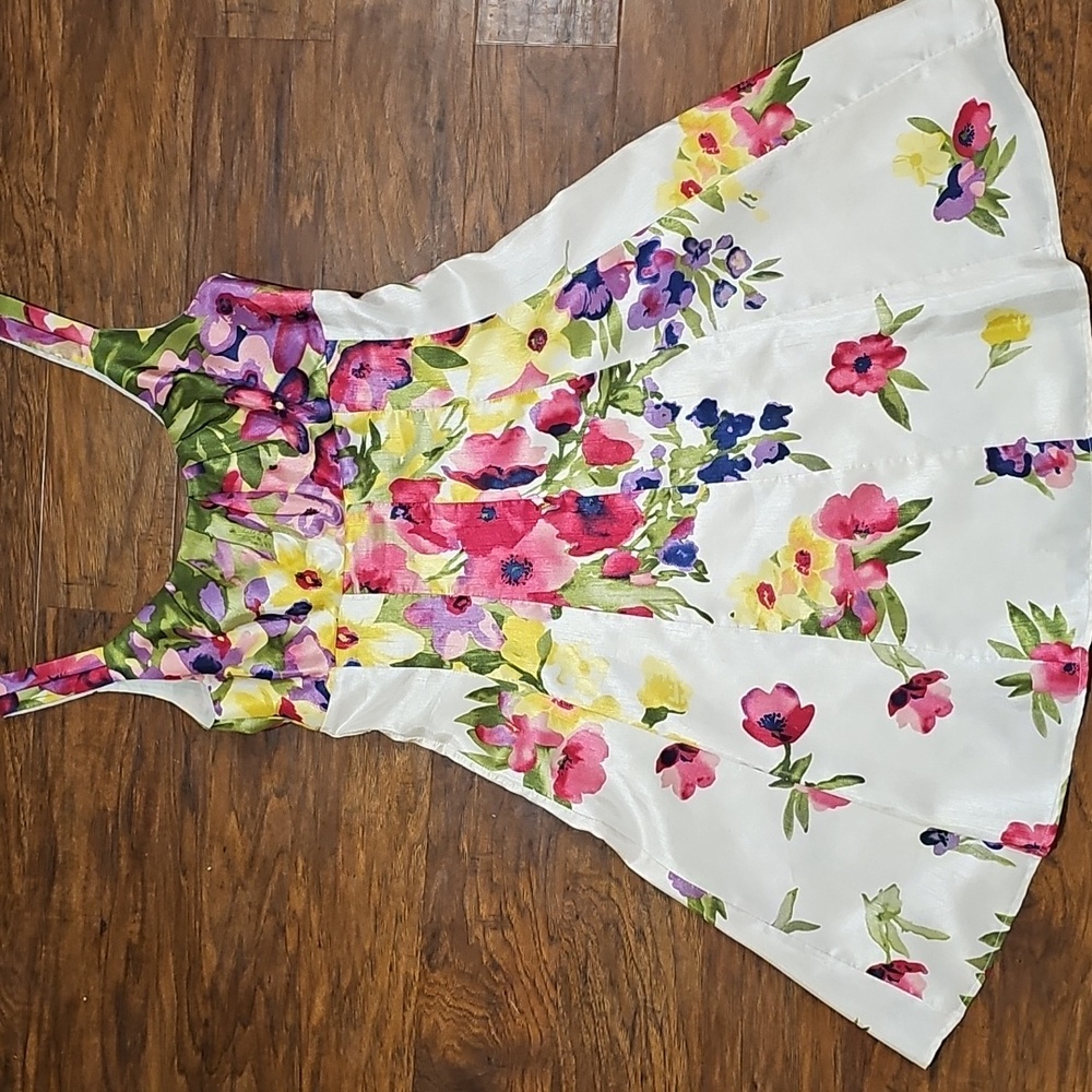 Floral Spring Dress- Size 8 - Picture 10 of 10